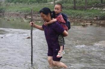 风雨兼程十二载 最美教师不幸患风湿